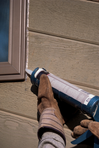 How To Remove Silicone Caulking From Wood Hunker How To Remove Wet Caulking