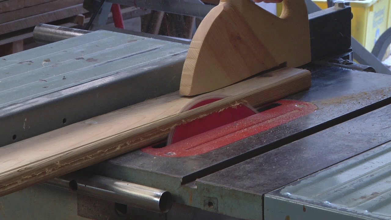 How to Cut Angles on a Table Saw eHow