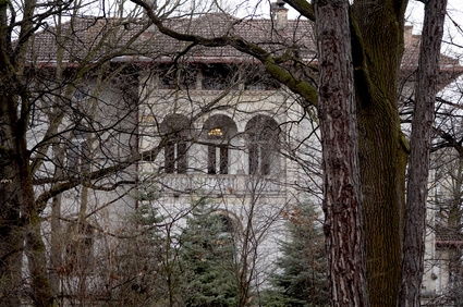 DIY Dumbwaiter Pulleys | eHow