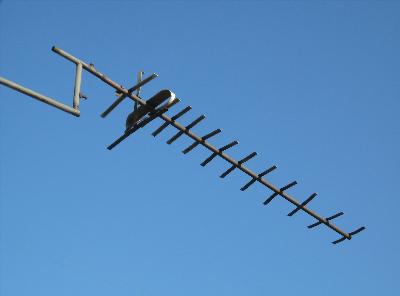 Leaf antenna hookup