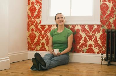 What Landscape Design Will Look Good for My Raised Ranch House? | eHow