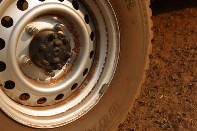 How to Remove Stuck Lug Nuts: A Comprehensive Guide