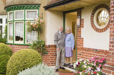 Front Landscaping for a Colonial Home | eHow