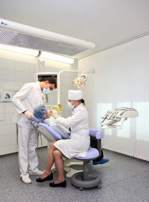 your dentist, an evaluation, a growth, the roof