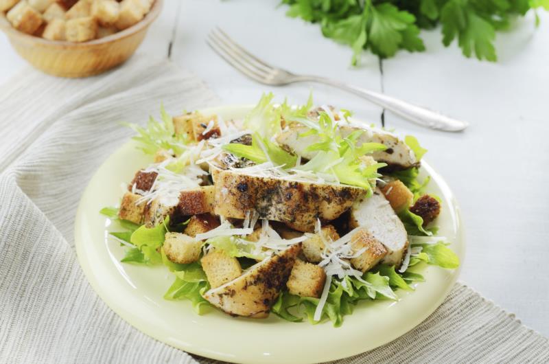 applebees nutrition chicken caesar salad