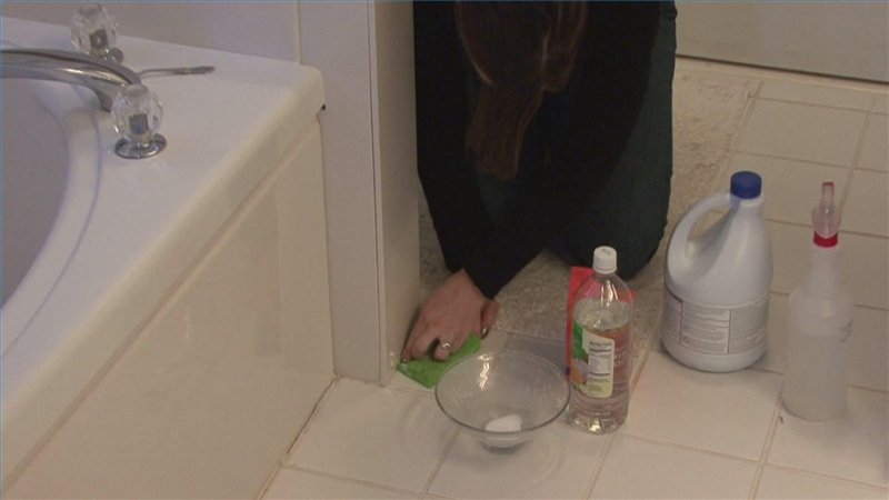 How To Remove Mildew Stains From Bathtub Caulk Thevote Remove Bathtub Caulking Mold Thevote