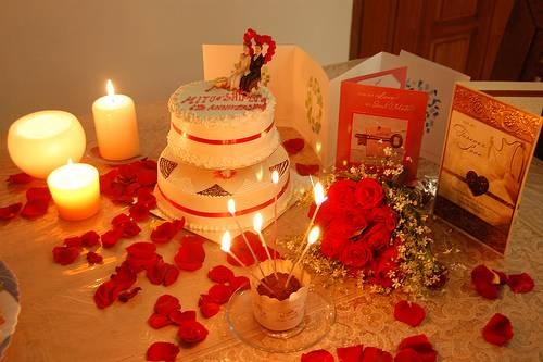 Wedding Anniversary Cakes by Lola's | Buy Online & Enjoy Home Delivery in  London