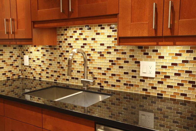 How to Pick a Backsplash With Granite Countertops HomeSteady